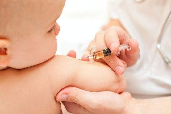 Je očkování dětí opravdu nutné? Názory se různí!